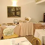 Arianna Hotel