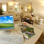 Arianna Hotel 3*
