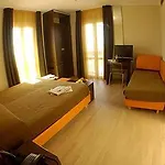 Arianna Hotel 3*