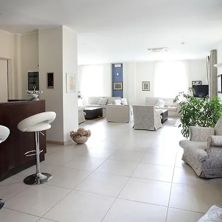 Arianna Hotel
