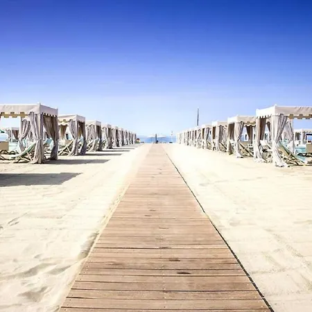 Arianna Marina di Pietrasanta